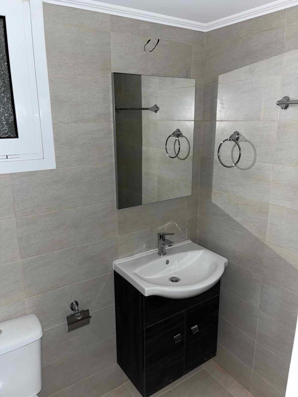 شقة Αpartments In The Centre لوتراكي المظهر الخارجي الصورة