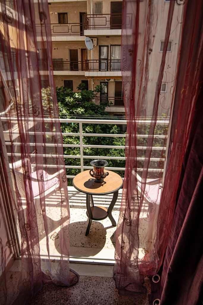 شقة Αpartments In The Centre لوتراكي المظهر الخارجي الصورة
